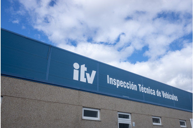 La pegatina de la ITV seguirá siendo obligatoria: ¿por qué es tan importante?