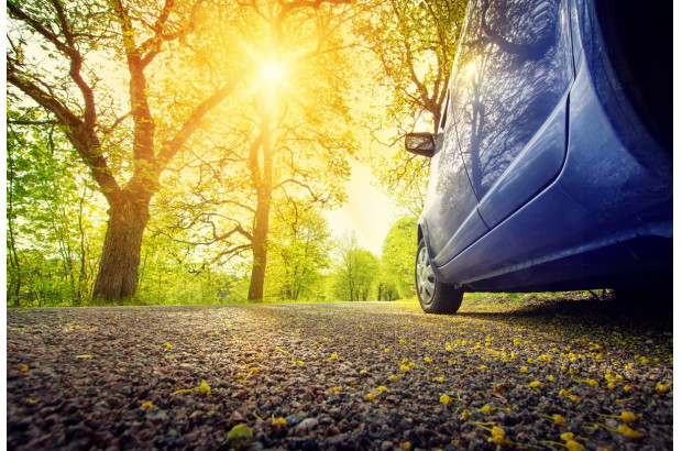 Prepara tu coche para la primavera: 5 claves para una conducción sin sorpresas